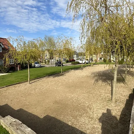 Ivy - Part Of The The Bay Village With Pool, Gym And Direct Access, Pub, Restaurant, Tennis And Meadows Walks 別荘 *