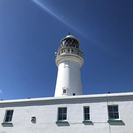 Ivy - Part Of The The Bay Village With Pool, Gym And Direct Access, Pub, Restaurant, Tennis And Meadows Walks