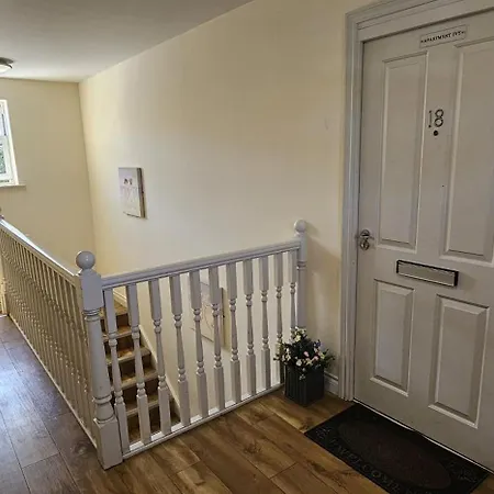 Ivy - Part Of The The Bay Village With Pool, Gym And Direct Access, Pub, Restaurant, Tennis And Meadows Walks בית נופש