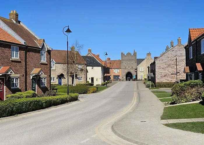 Ivy - Part Of The The Bay Village With Pool, Gym And Direct Access, Pub, Restaurant, Tennis And Meadows Walks * Filey