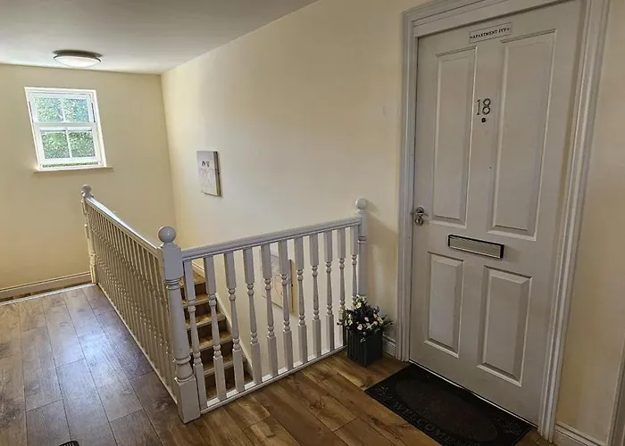 Ivy - Part Of The The Bay Village With Pool, Gym And Direct Access, Pub, Restaurant, Tennis And Meadows Walks Hébergement de vacances