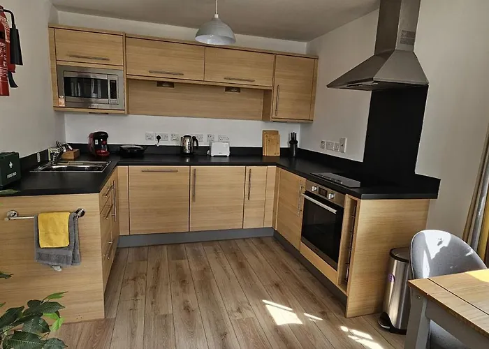 Ivy - Part Of The The Bay Village With Pool, Gym And Direct Access, Pub, Restaurant, Tennis And Meadows Walks Hébergement de vacances