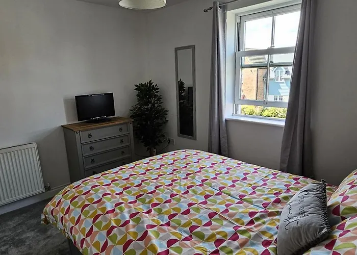 Hébergement de vacances Ivy - Part Of The The Bay Village With Pool, Gym And Direct Access, Pub, Restaurant, Tennis And Meadows Walks *