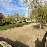 Ivy - Part Of The The Bay Village With Pool, Gym And Direct Access, Pub, Restaurant, Tennis And Meadows Walks 別荘 *